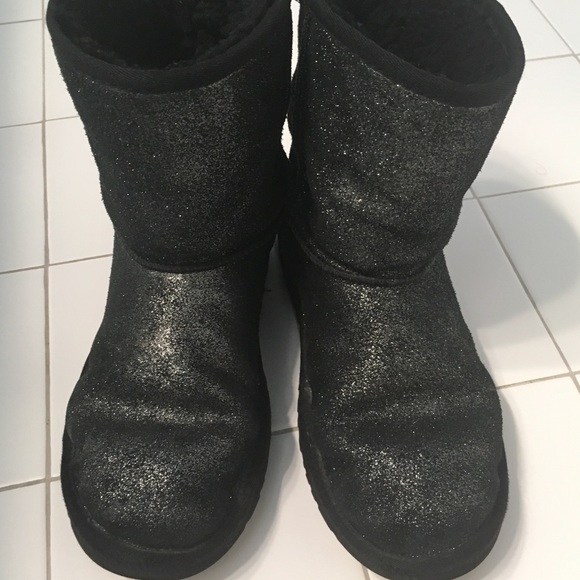 black sparkly uggs